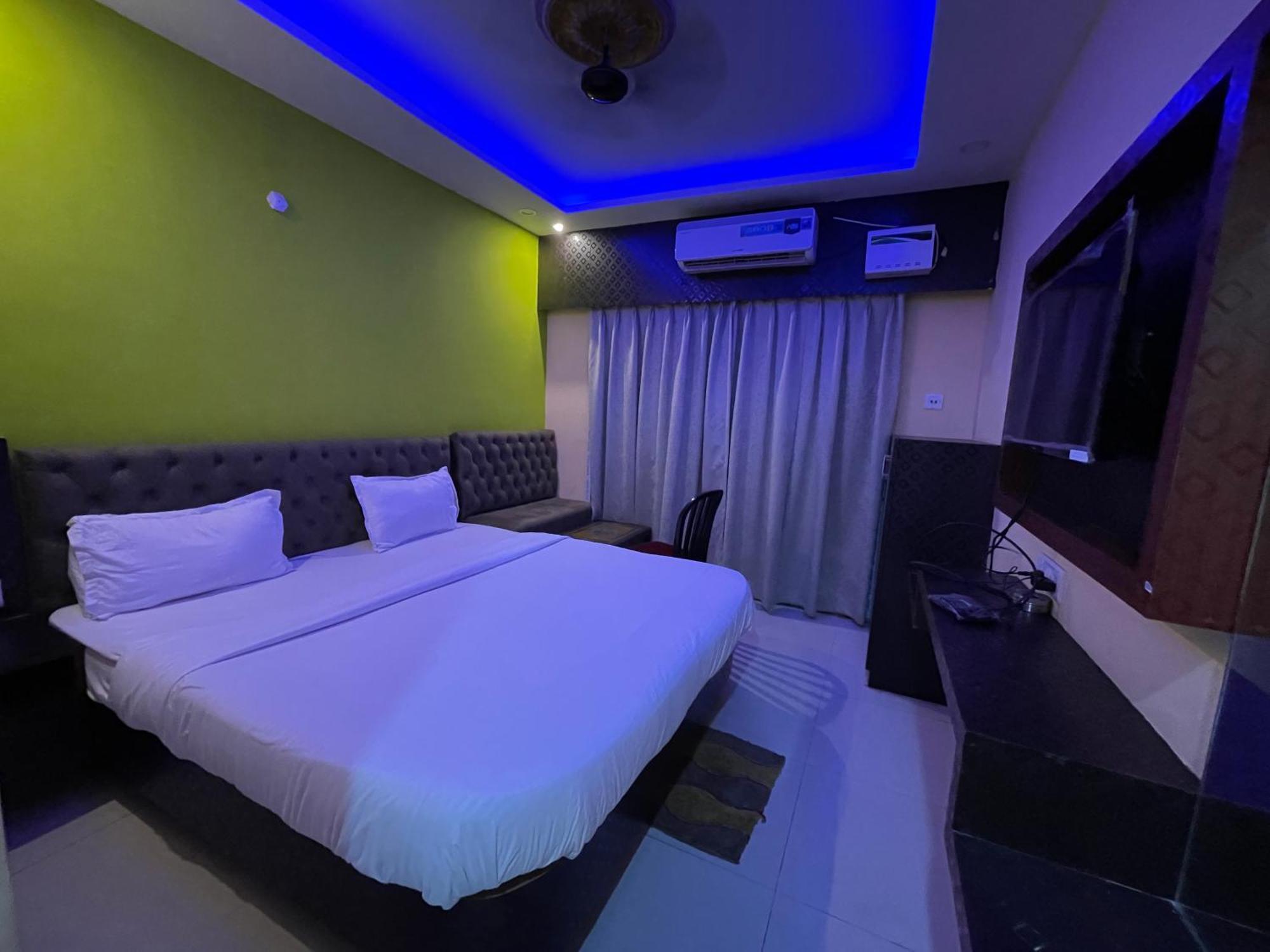 Hotel Seven Inn By Seven Group Puri Buitenkant foto