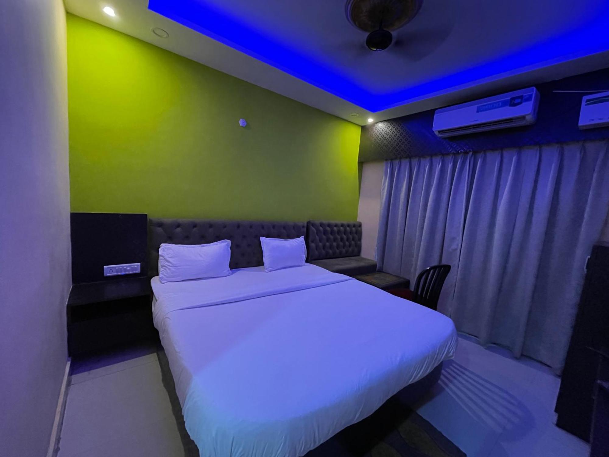 Hotel Seven Inn By Seven Group Puri Buitenkant foto