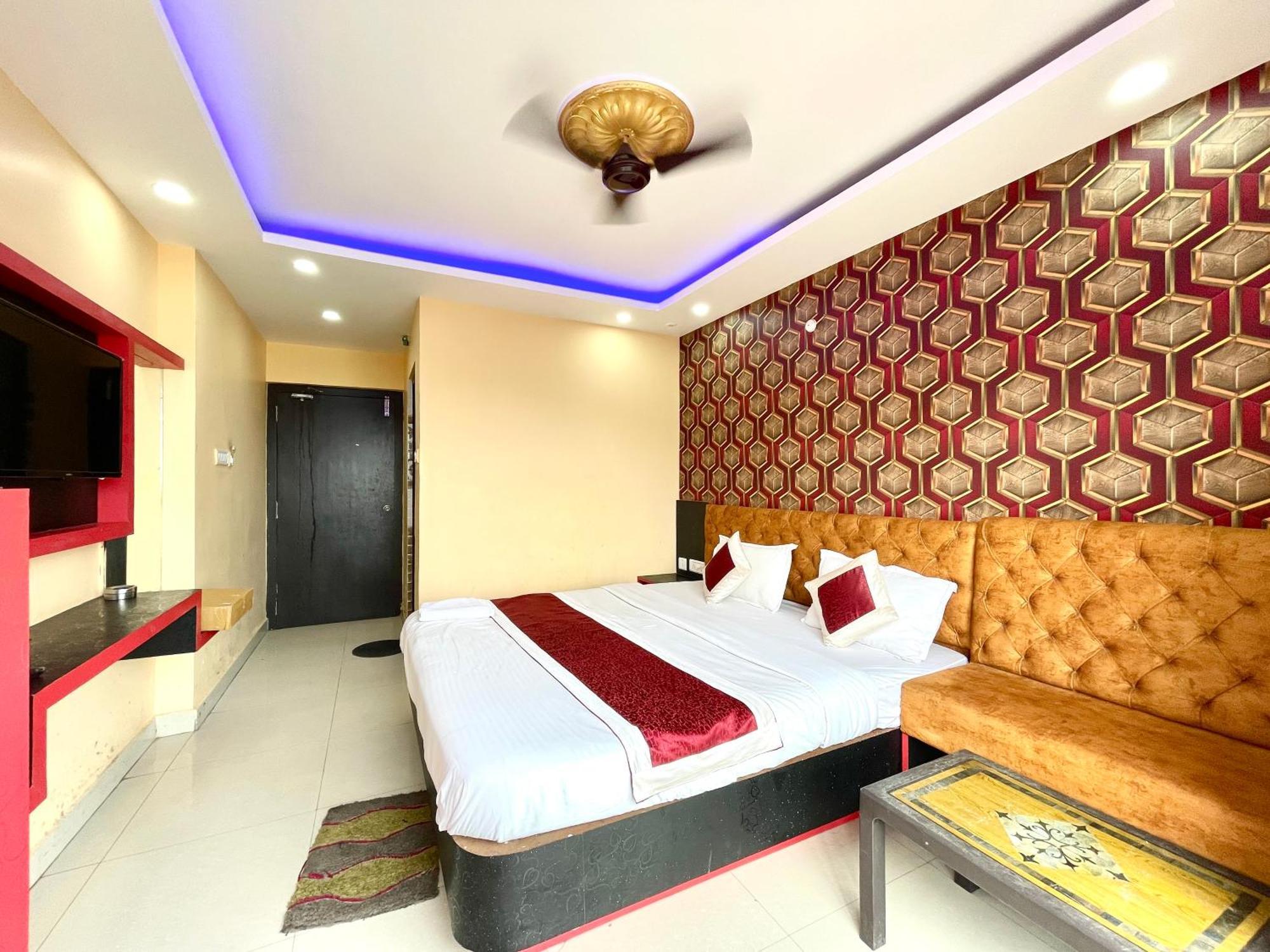 Hotel Seven Inn By Seven Group Puri Buitenkant foto