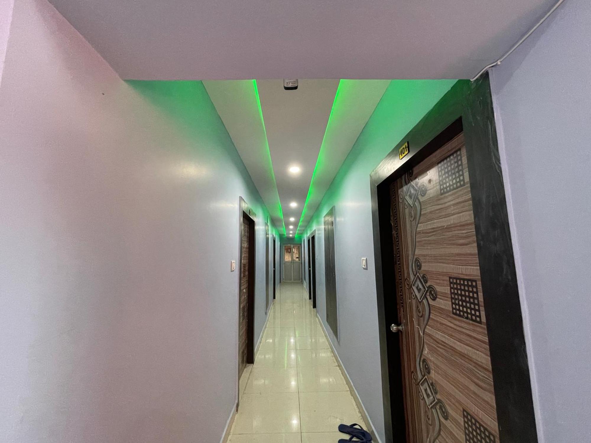 Hotel Seven Inn By Seven Group Puri Buitenkant foto