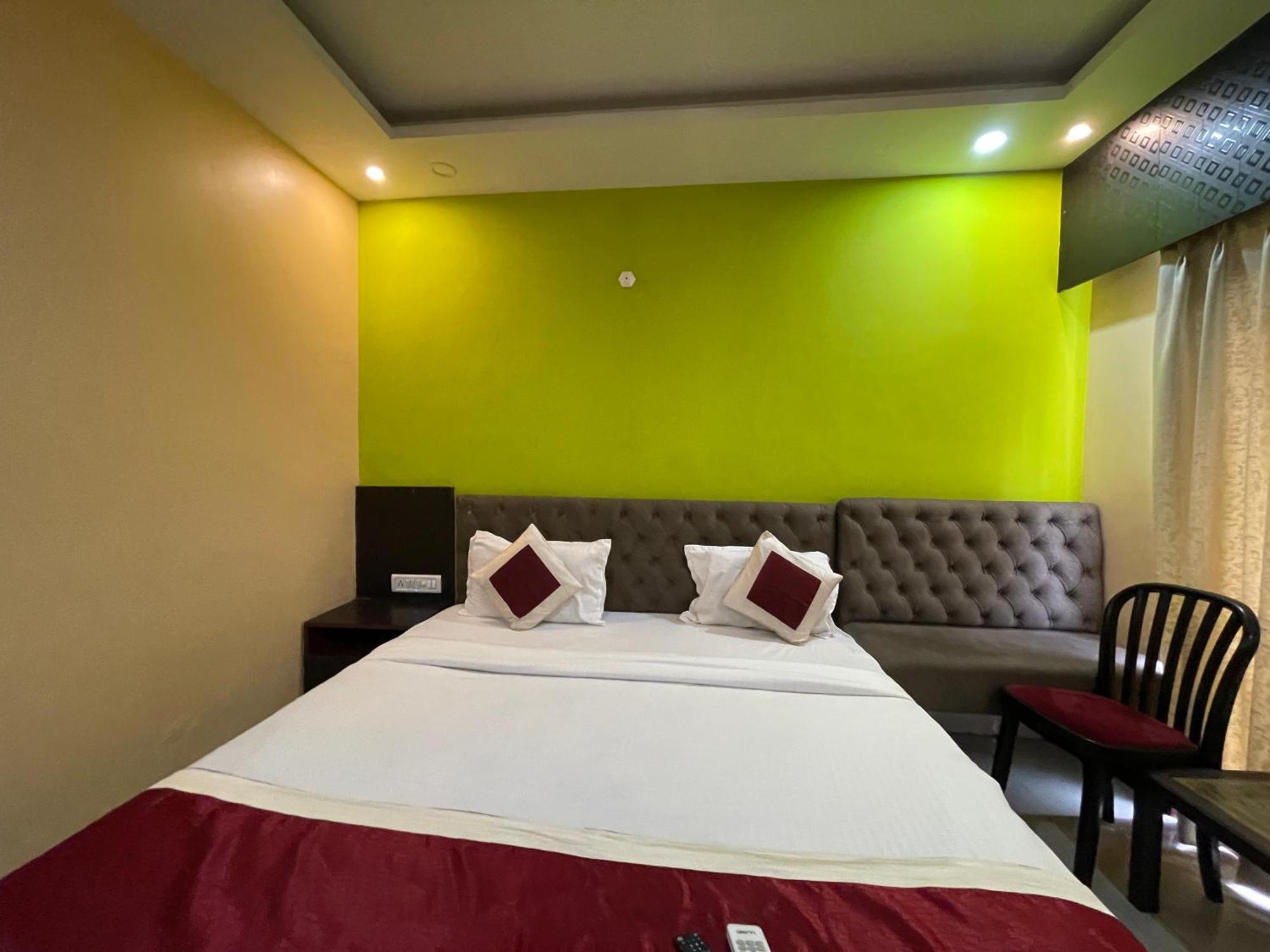 Hotel Seven Inn By Seven Group Puri Buitenkant foto